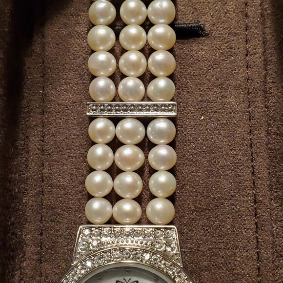 Limited Edition! Ross Simons Butterfly and Pearl Wristwatch Papilon - Picture 5 of 16